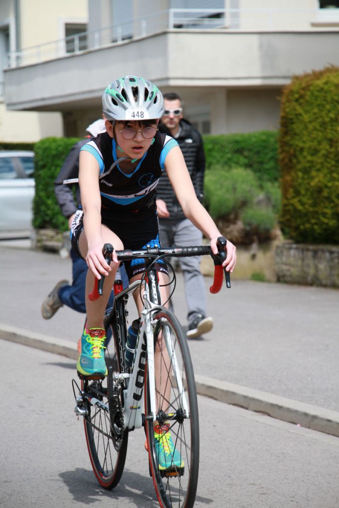 Photographie sportive triathlon Thionville duathlon enfants vélo