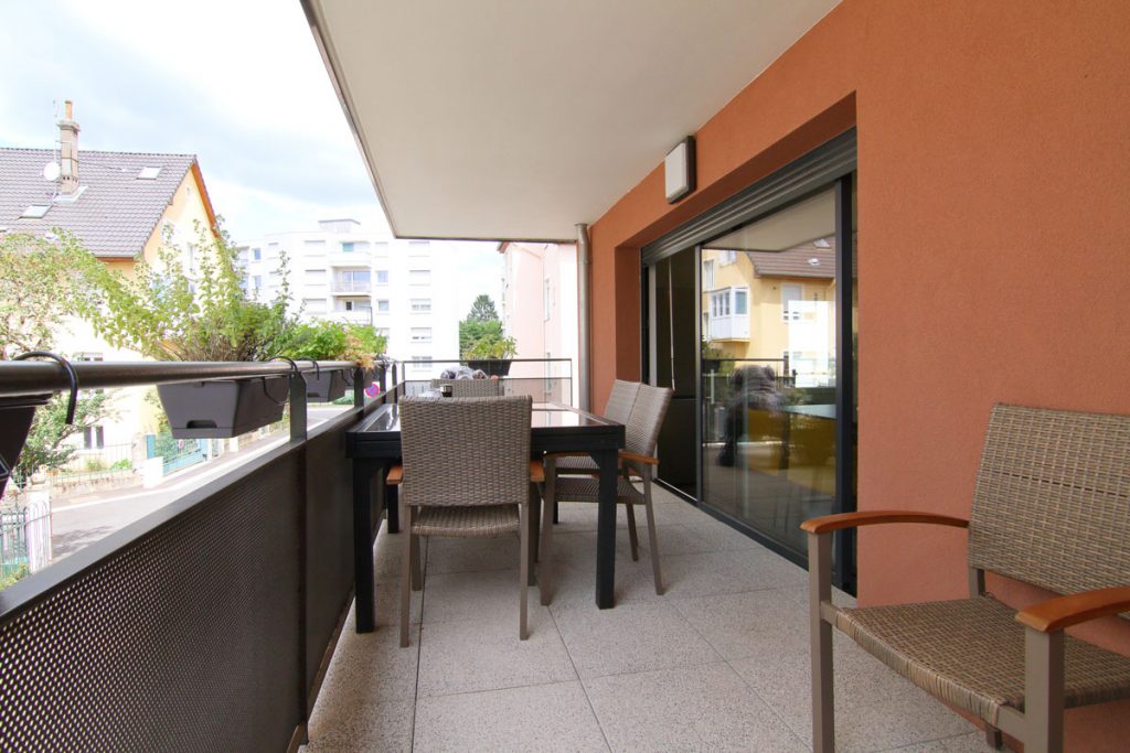 Photographie immobilière balcon appartement Thionville